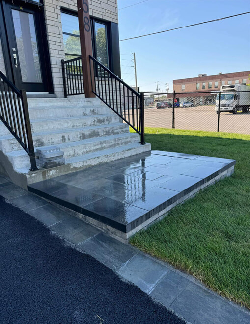 Entrance Steps paving